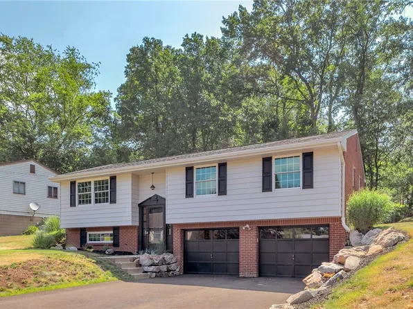671 Harborview Dr, Pittsburgh, PA 15239