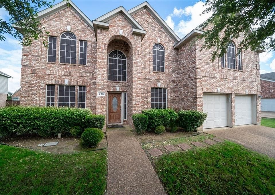 1st image of 728 Honeysuckle Way