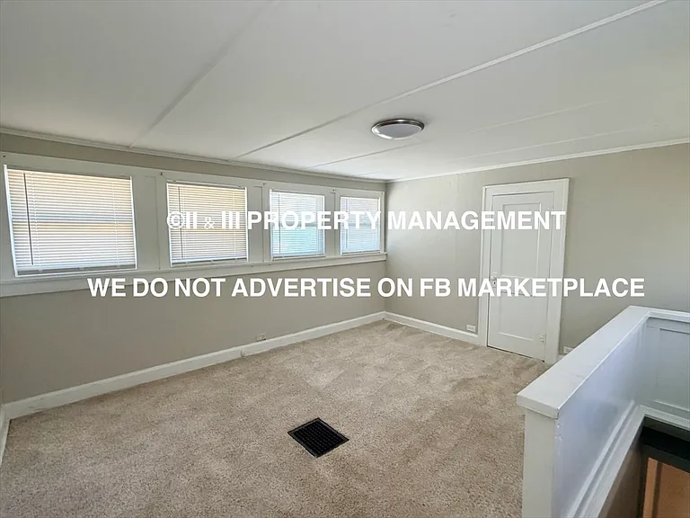3032 Elmwood Ave — Photo 14