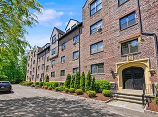 1452 Boston Post Road #3C, Larchmont, NY 10538