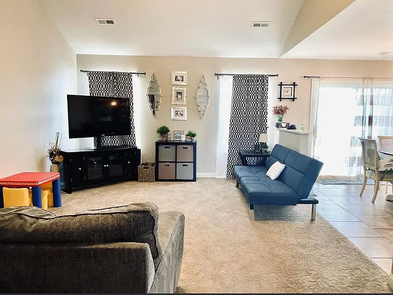 105 Snow Peak Ct — Photo 2