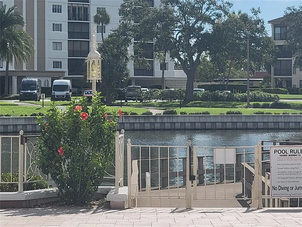 1 bed, 1.0 bath, 875 sqft, $2,000 — Photo 3