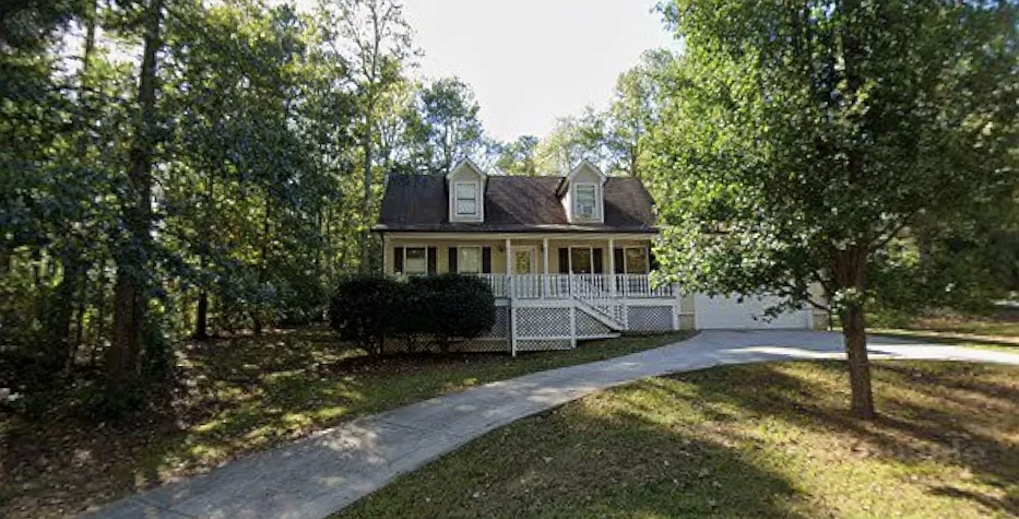 4 bed, 2.5 bath, 1896 sqft, $2,295 — Photo 1