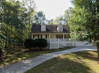 1017 Echo Valley Ct, Loganville, GA 30052