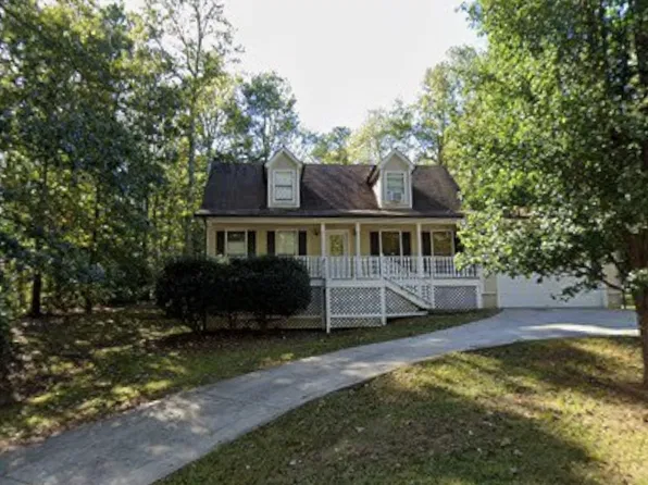 1017 Echo Valley Ct, Loganville, GA 30052