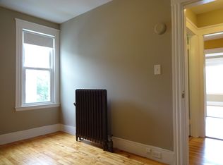 19 Parris St APT 7, Portland, ME 04101