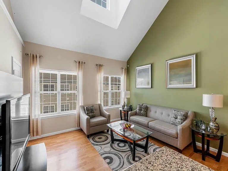 print_101_campbell_blvd_hdr_025