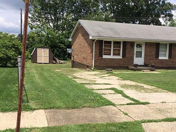 3rd image of 272 Bryanwood Dr