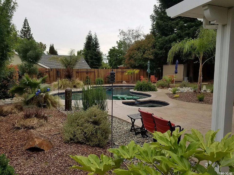 1st image of 1615 Presidio Way