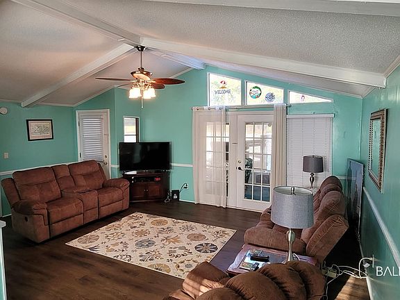 5th image of 25040 Pompano Dr