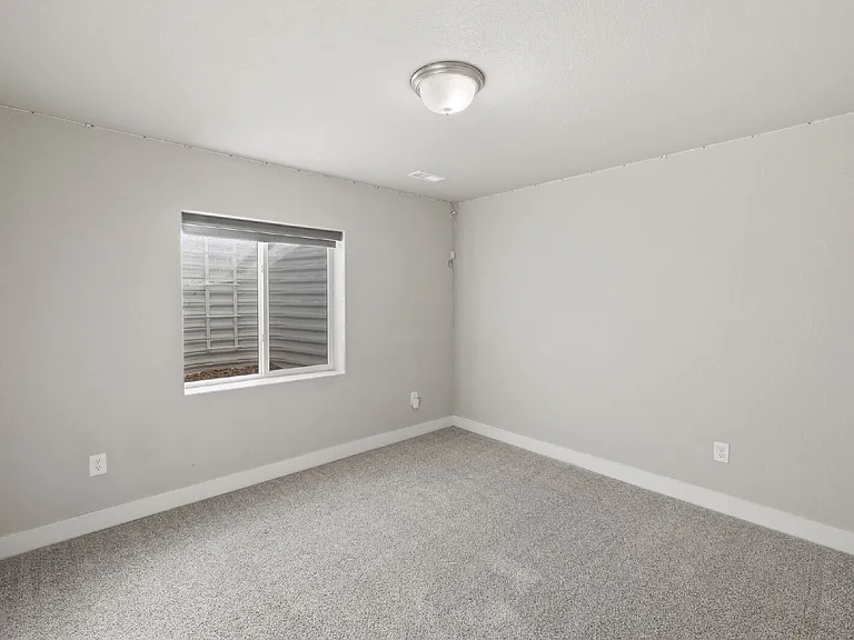 5255 Big Johnson Dr — Photo 25