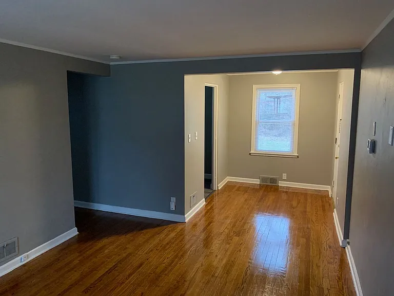Homestead Apartments — Photo 4