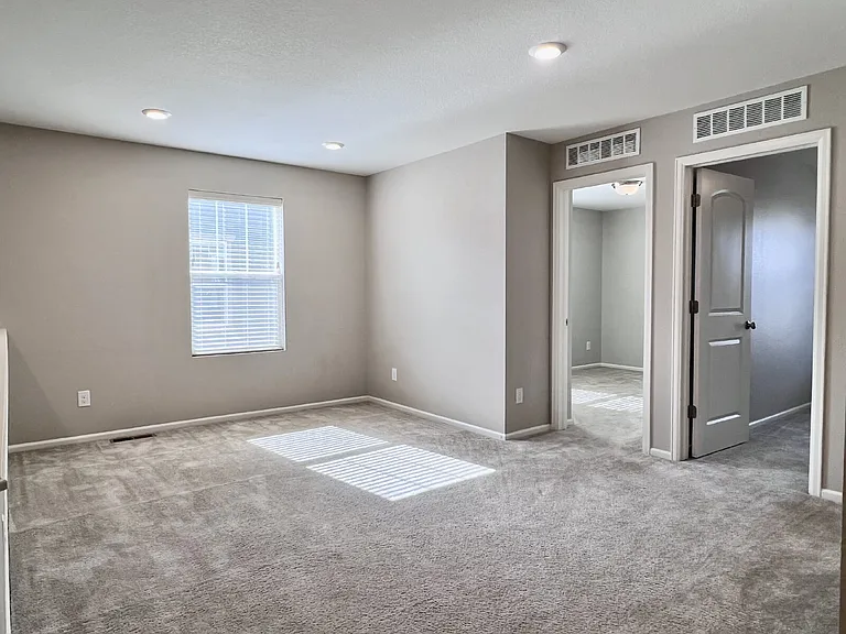 21783 E Radcliff Cir — Photo 9