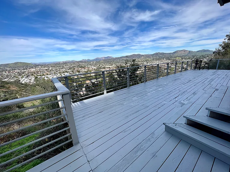 1356 Merritt Dr — Photo 10