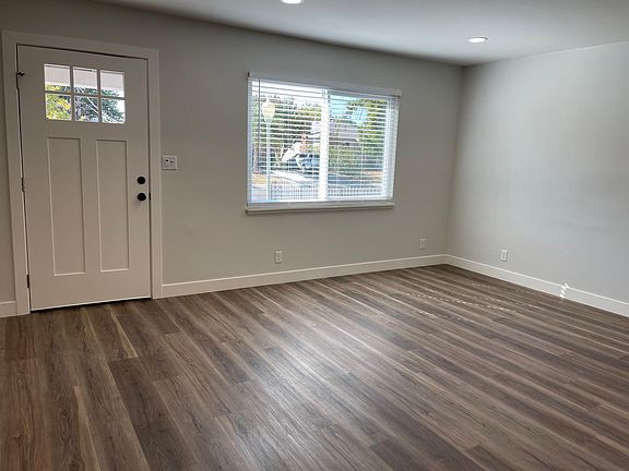 3rd image of 5211 71st St