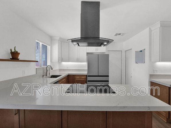 1745 W Capri Ave