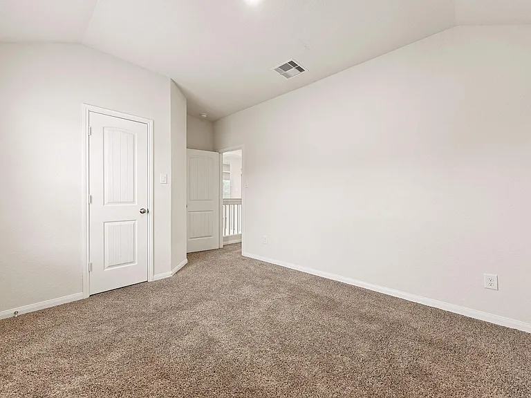15837 Roberto Clemente Ct — Photo 36