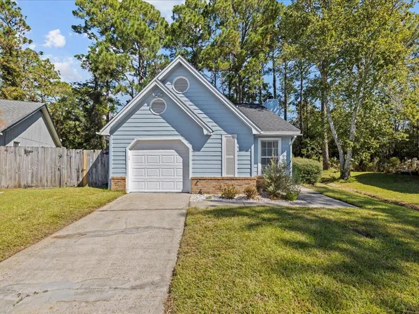 3042 Yorktown Cir, Fort Walton Beach, FL 32547