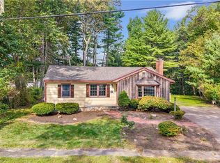 49 Horseshoe Dr, Bellingham, MA 02019