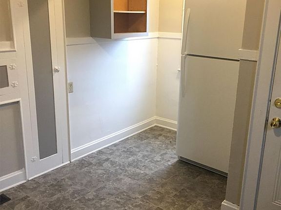 5th image of 1523 Republic Ave
