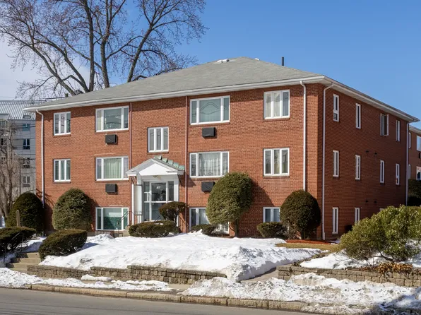 186 Lexington St APT 3, Watertown, MA 02472