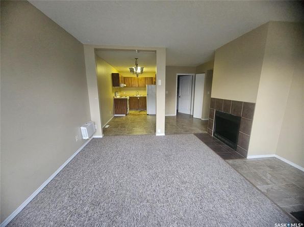 UNIT 104-521 Albert STREET, Estevan, SK S4A 2E3