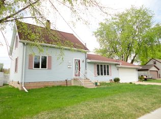712 Draper St, Kaukauna, WI 54130