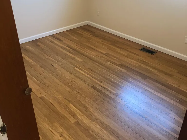 35138 Sansburn St — Photo 16