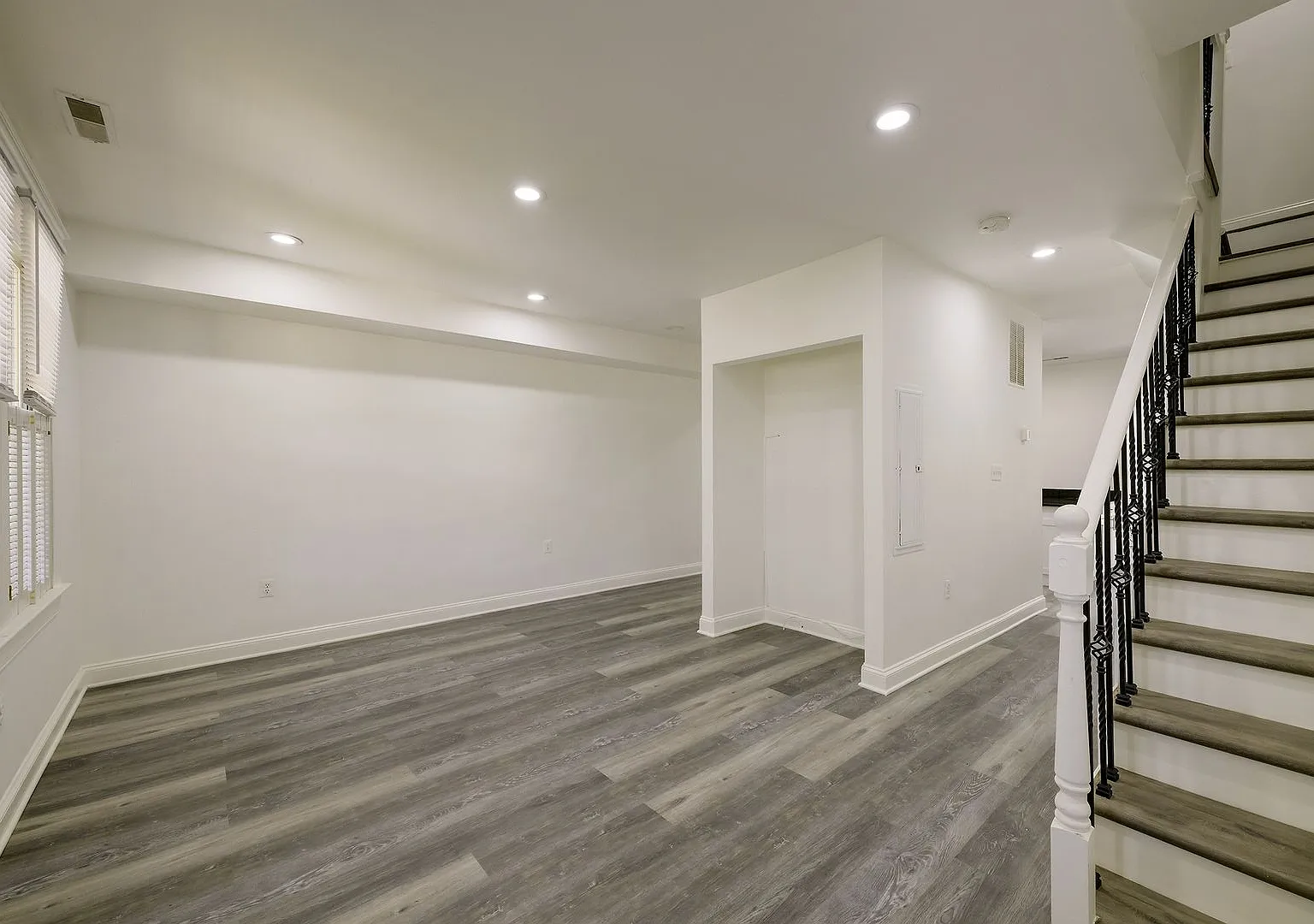 Charming & Renovated Petworth Rowhouse with Parking - Available Now! — Photo 2