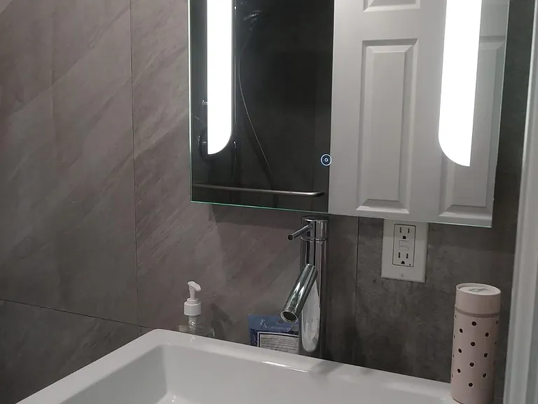 2539 Hubbard St #2 — Photo 8