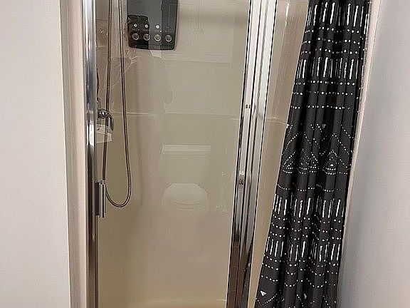 3rd image of 415 Saint Pauls Blvd Unit 110