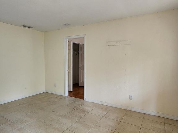 2nd image of 3414 NW 46th Pl