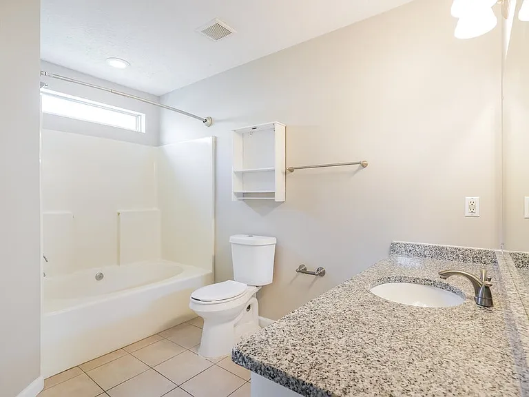 909 Bexhill Ct S — Photo 11