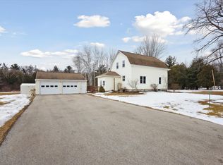 2741 Wood Ln, Green Bay, WI 54313