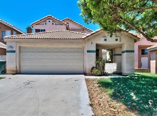 11794 Puerto Real Rd, Fontana, CA 92337