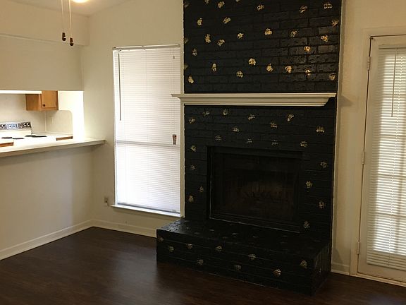 5th image of 3404 Blumie St #B