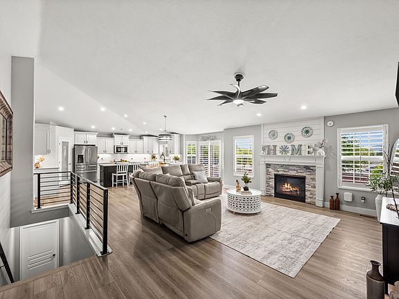 4th image of 2995 W Springer Ln