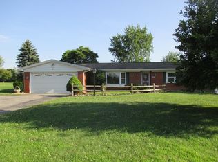 414 E Perry Rd, Ligonier, IN 46767