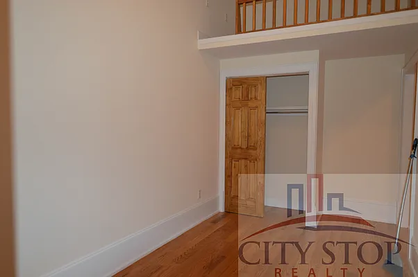 Rented by City Stop Realty | media 2