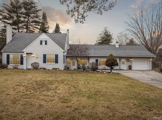 1419 N Packard Ave, Burton, MI