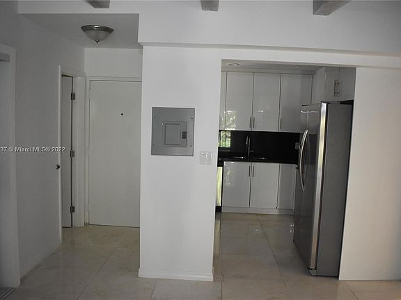 5th image of 1777 Michigan Ave APT 202