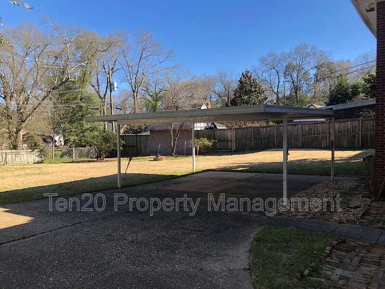 1514 Hilton Ave — Photo 25
