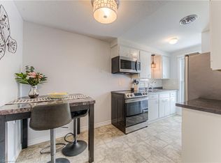 35 Breckenridge Dr #23, Kitchener, ON N2B3H5