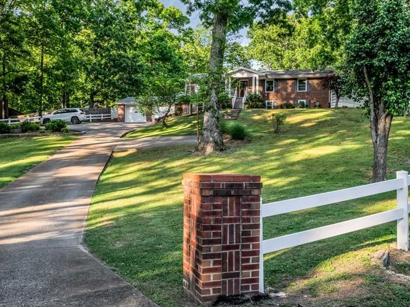 101 Sunrise Ln, Dickson, TN 37055