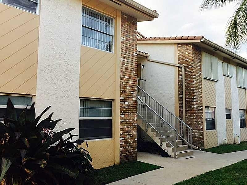 2nd image of 2720 Forest Hills Blvd