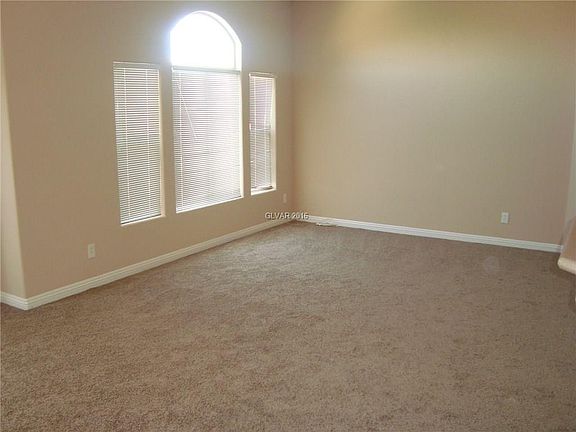 3rd image of 10553 Petricola St Unit 101
