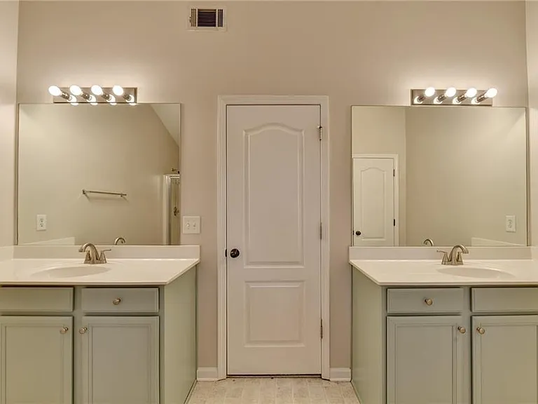 522 Suwanee Oaks Dr — Photo 39
