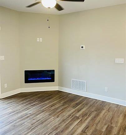 5th image of 318 English Commons Dr #303