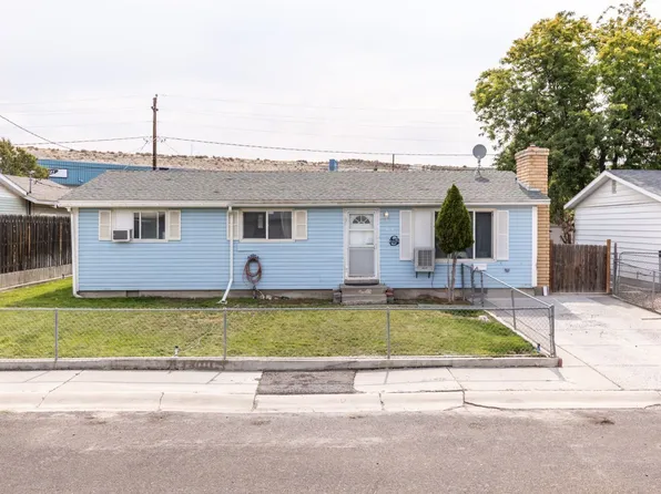 1216 Southside Dr, Elko, NV 89801