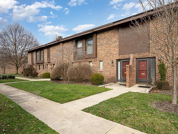 3rd image of 2828 Churchill Dr